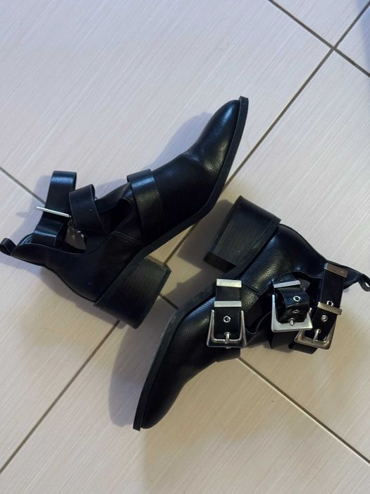 Черни боти Pull&Bear