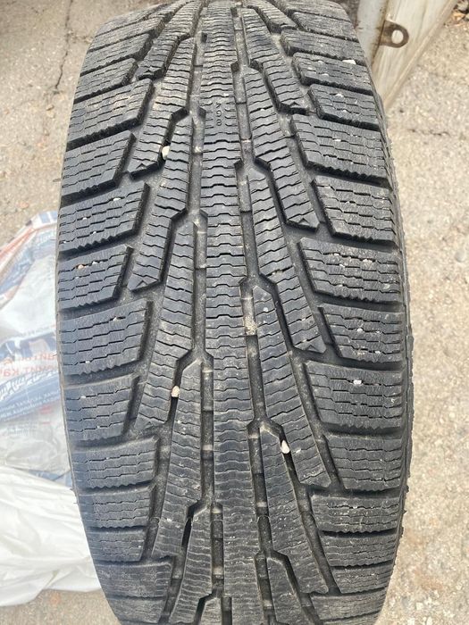 Резина зимняя б\у