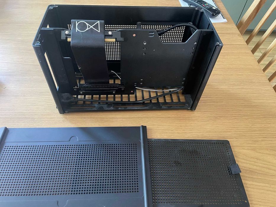 Компютърна Кутия Louqe Ghost S1 MKII