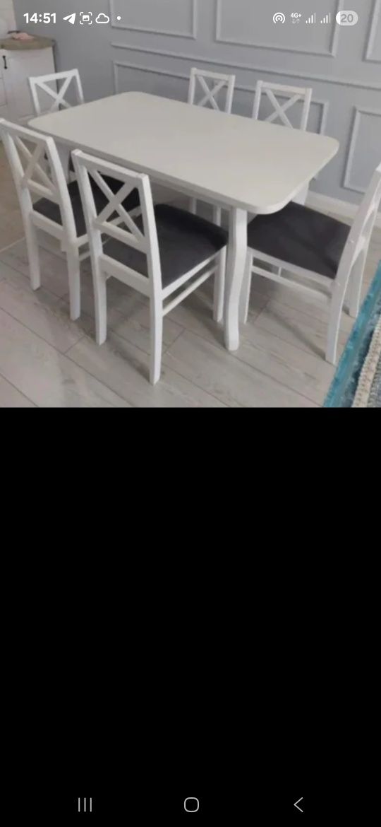 Кухонный стол с 4 стульями