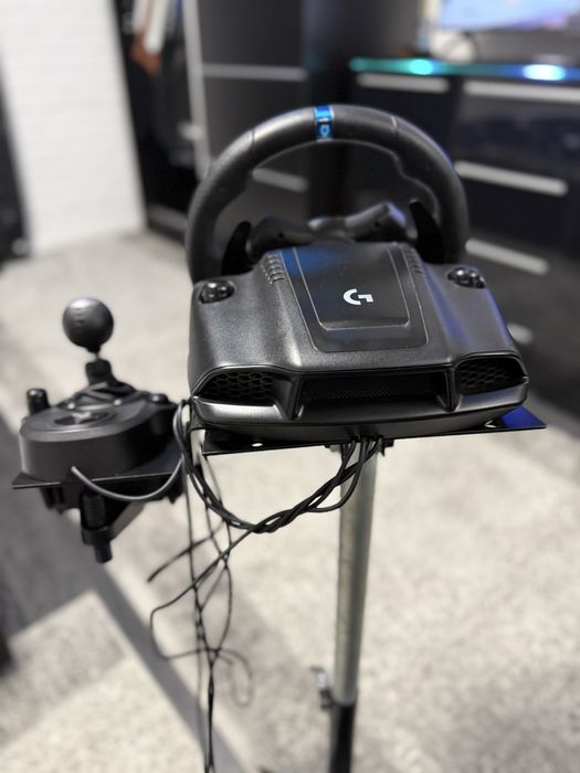 Pachet complet Logitech G923 volan + pedale + schimbător + suport