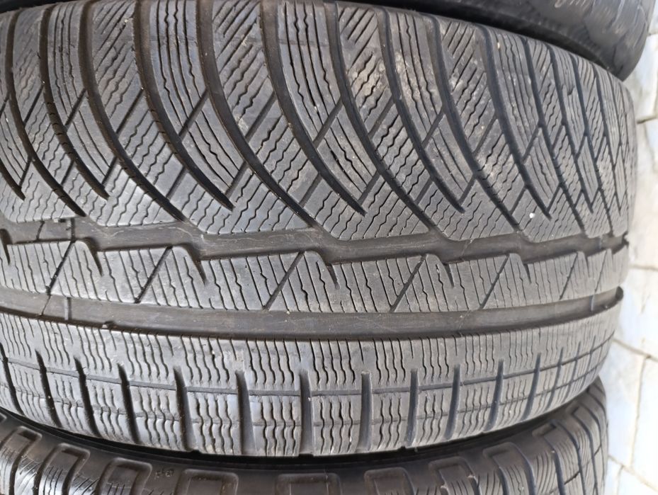 Зимни гуми Michelin 255/40/19