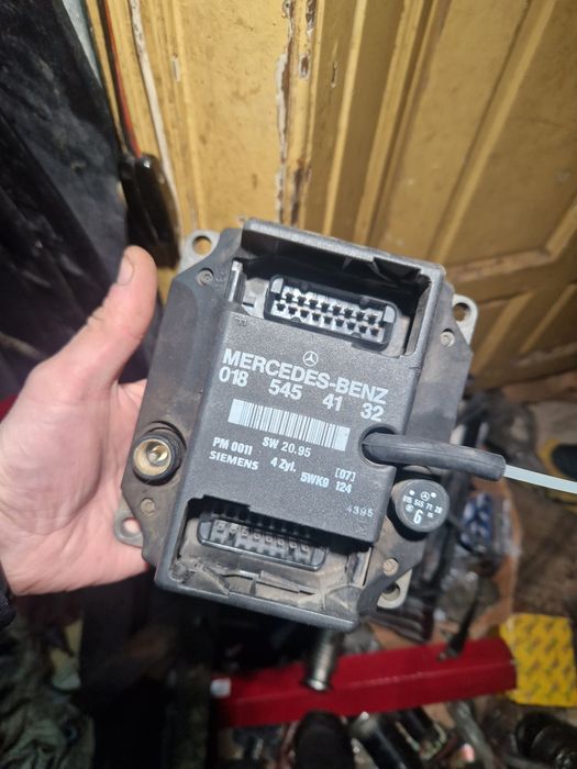 Комутатор за Мерцедес C180 W202 / Мерцедес Ц180 В202