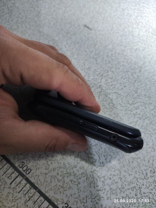 Telfon sotiladi xolati yaxshi