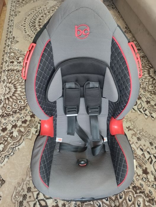 Детское автокресло б/у в хорошем состоянии