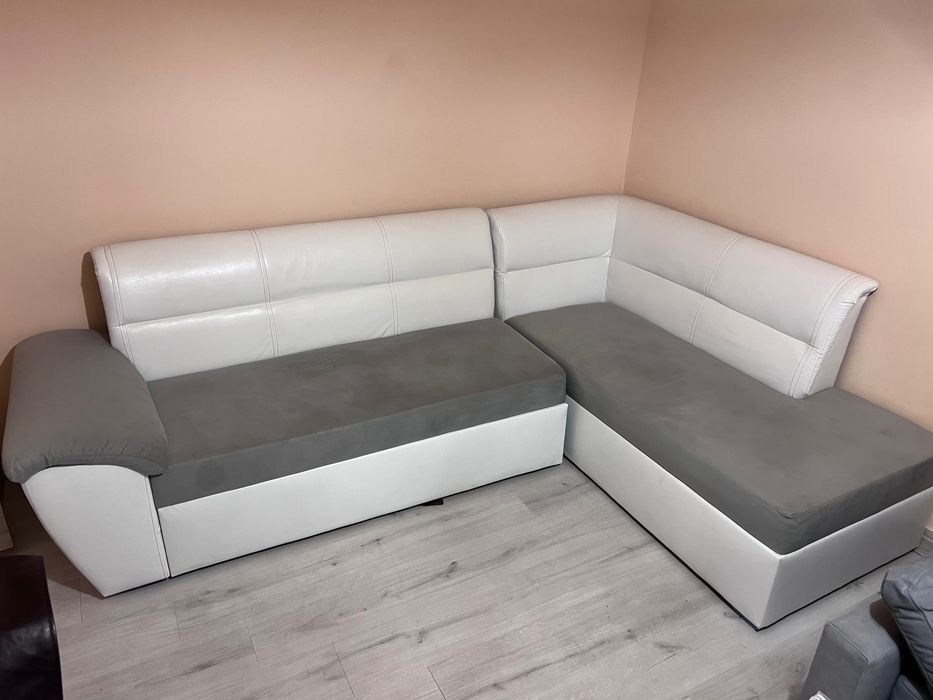 Ъглов диван запазен