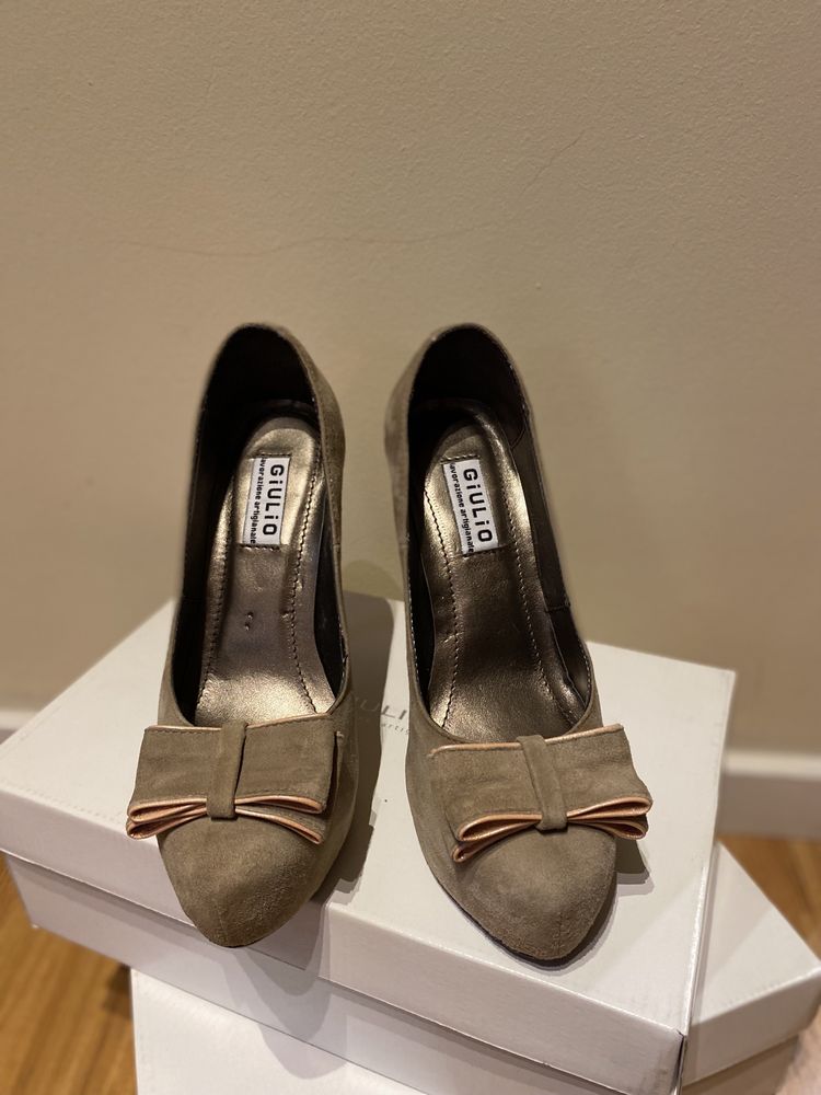 Pantofi eleganti