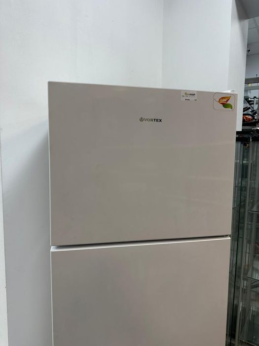 Frigider VORTEX, VDD22SWH01V, doua usi, 212 l, H 144 cm, Clasa F, -A-