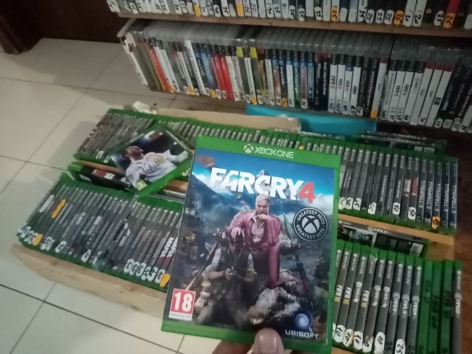 xbox one farcry 4+multe alte jocuri disponibile