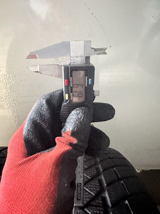 235/45 R19 Vredestein Wintrac Pro+ DOT 3524 6.19 mm