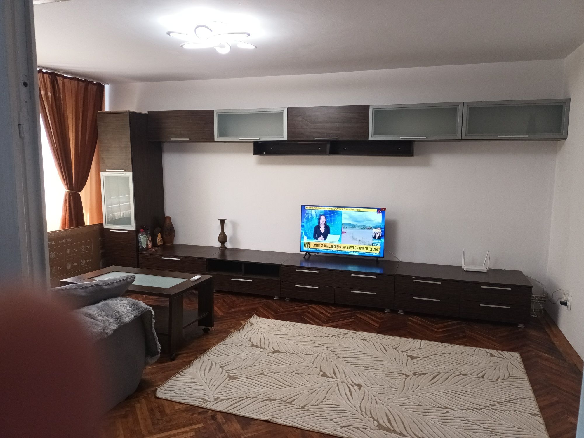 Proprietar inchiriez ap. 4 camere ultracentral