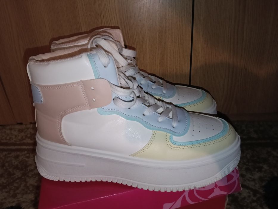Adidasi noi 50 lei bucata