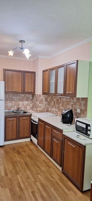 Кухненски шкафове, мивка и уреди, супер изгодно, използвани