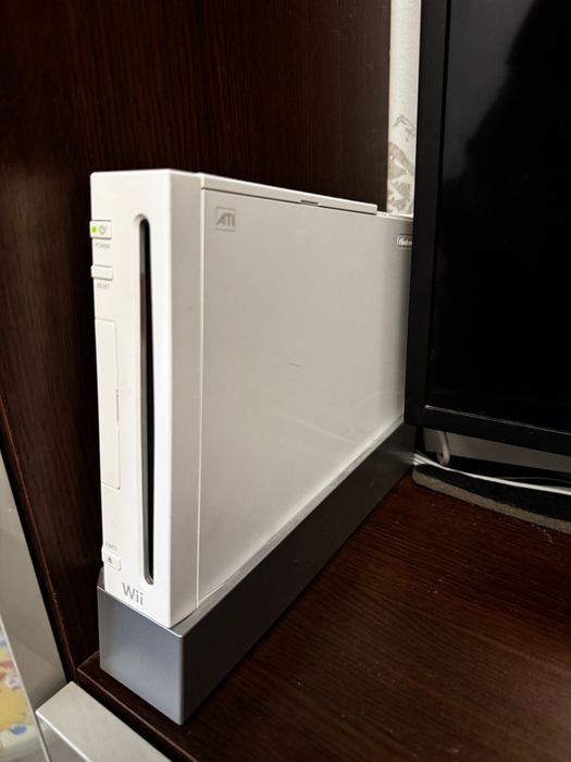 Wii impecabil cu jocuri și accesorii