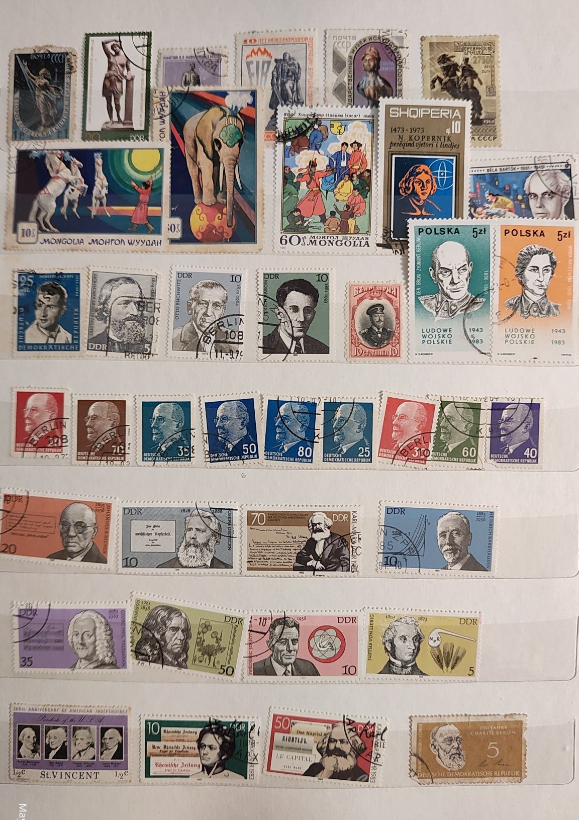 Clasoare mari 20 pagini cu timbre vechi