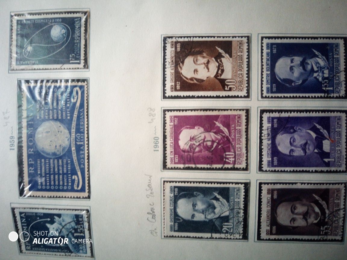 Vindem colecția de timbre multe rare și vechi peste 50 de clasoare,