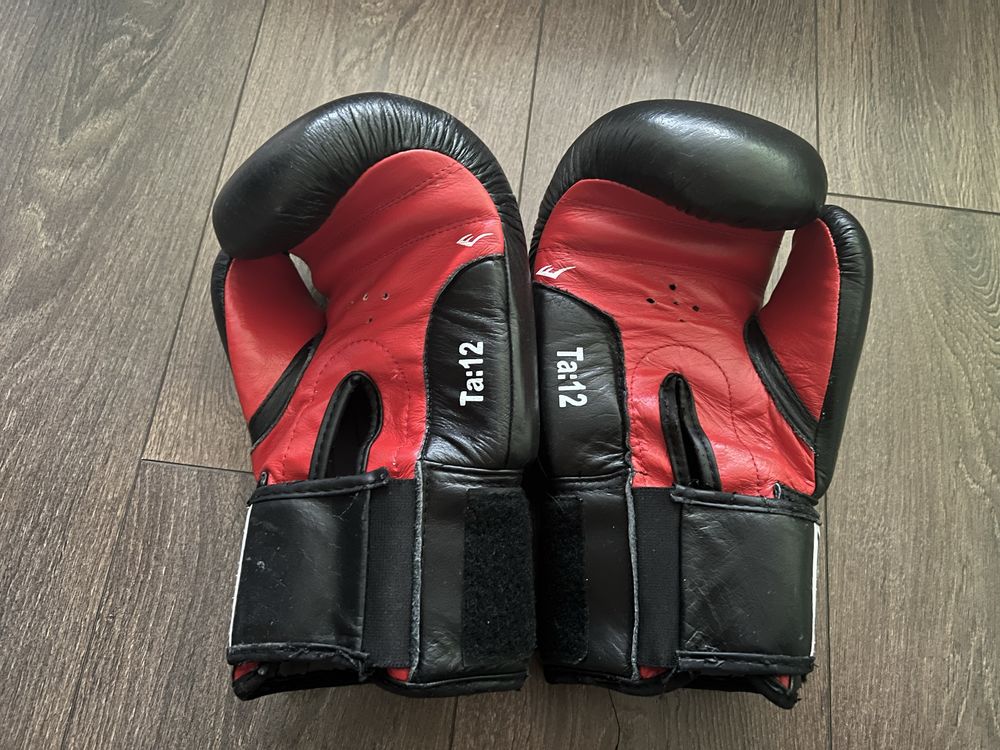 Боксови ръкавици Everlast