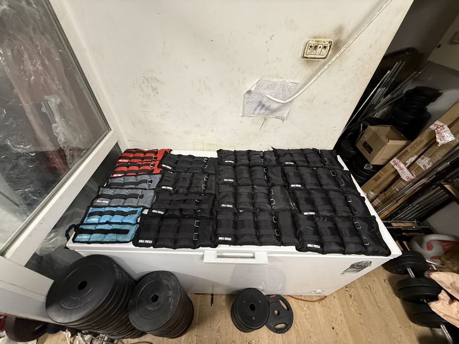 Discuri sala 10 si 15 kg, Kettlebell si Greutati de incheieturi Noi