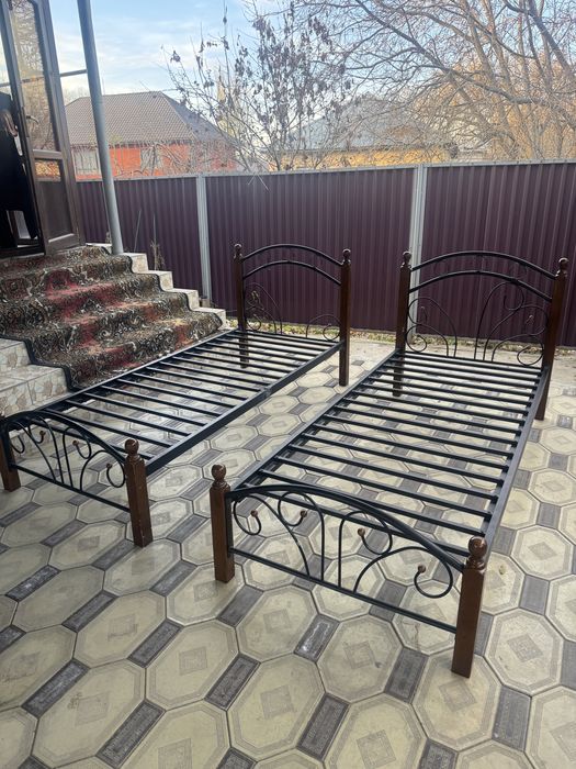 Кровать размер 90/200