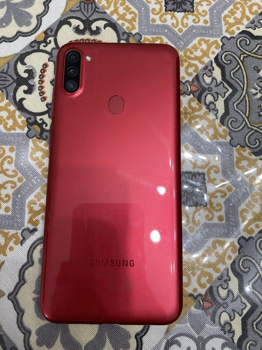 Продам самсунг а11