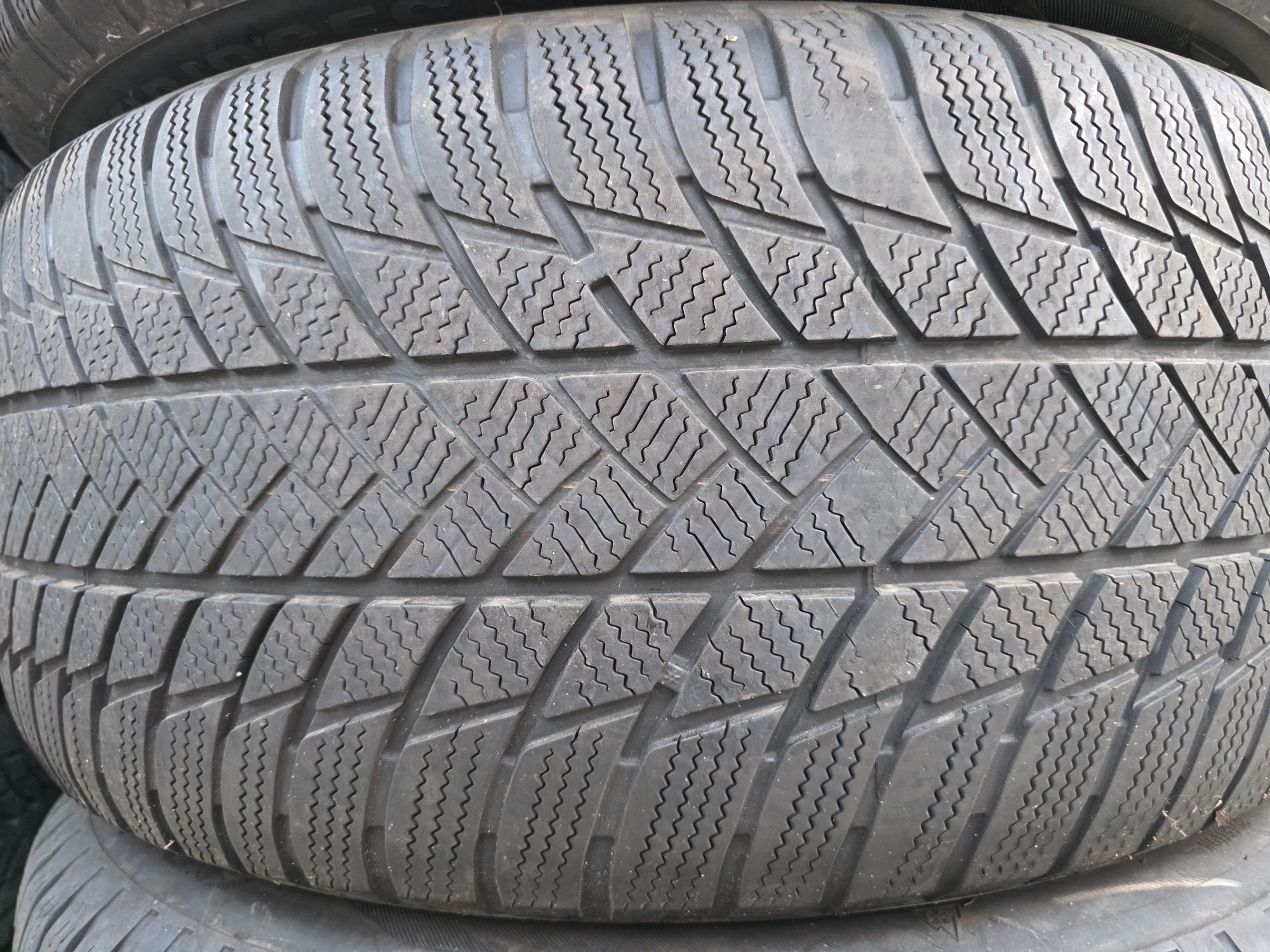 4бр Зимни гуми 265 50 19 - Bridgestone Runflat