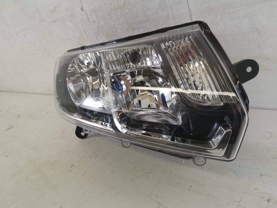 Десен фар Дачия Логан 2 / Dacia Logan 2 Оригинален, в добро състояние