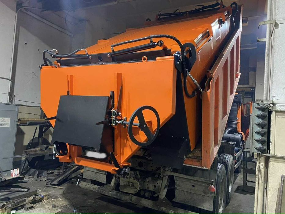 Термос-бункер для асфальта