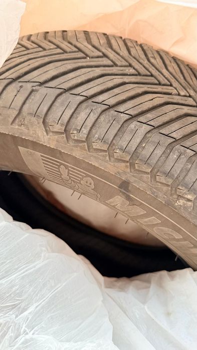 Vând Cauciucuri michelin crossclimate 2