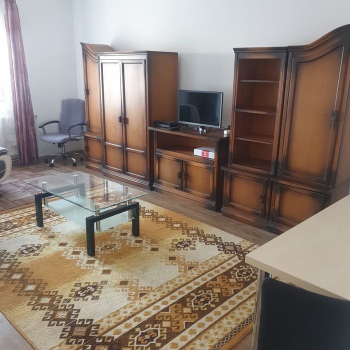 Apartament o cameră . 50 mp zona Balcescu