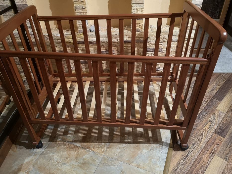 Детская кроватка с матрасом бесплатно