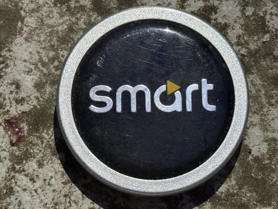 Grile Bară Faţă Audi 80 B4 şi Capac jantă Smart ForTwo C450