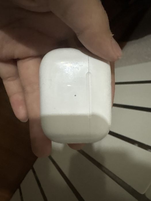 Наушник airpods