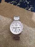 fossil soat sotiladi