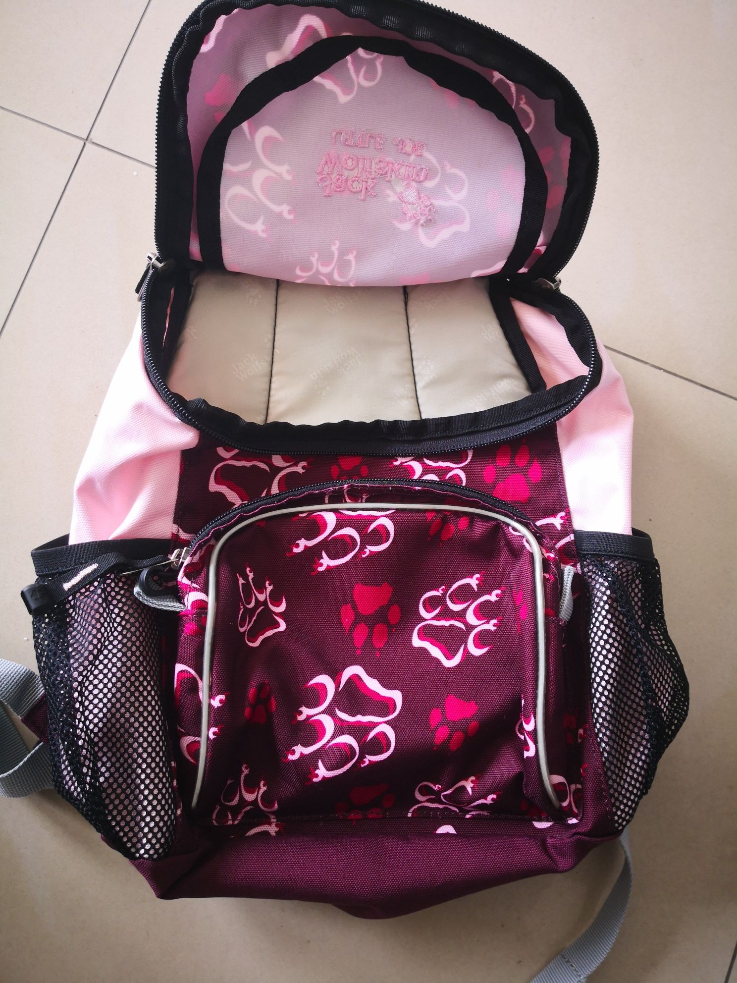 Дамски чанти, Furla, Jack wolfskin, Roxy.