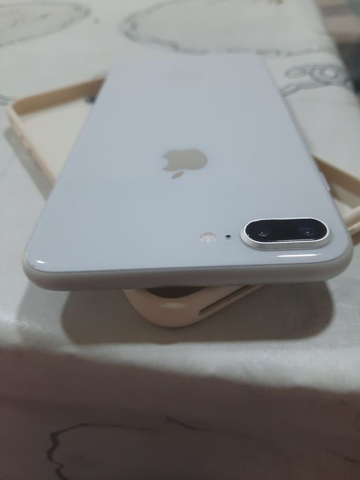 Iphone 8 Plus sotiladi White 64gb ochilmagan