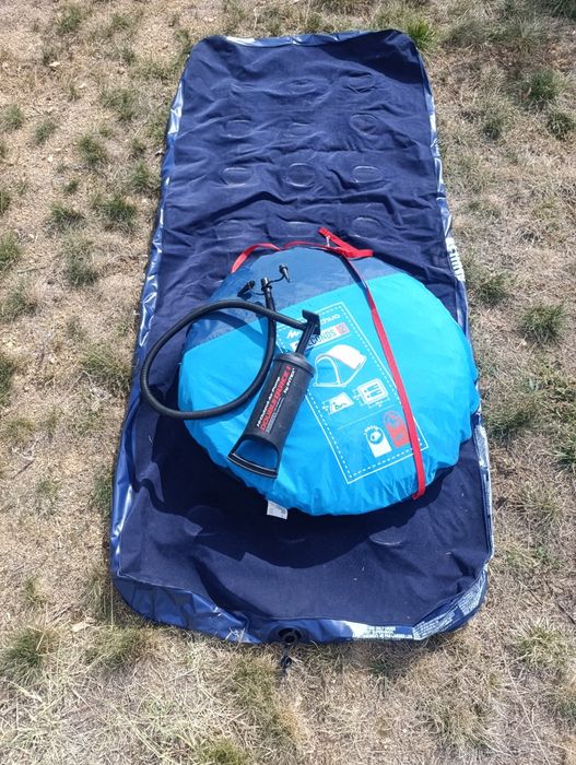 Палатка 2-местна, дюшек и помпа