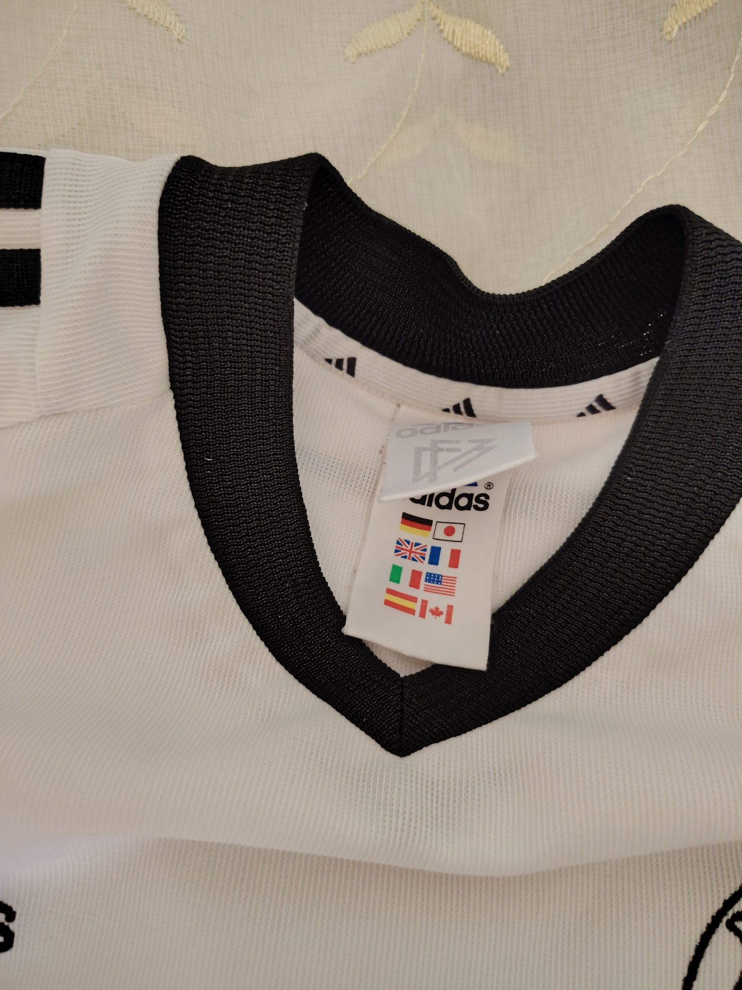 Adidas germany 2002 оригинална тениска размер xs