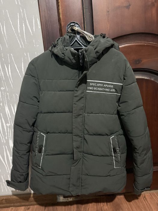 Мужская куртка. Размеры: 46, 48. Цена: 5000 тг.