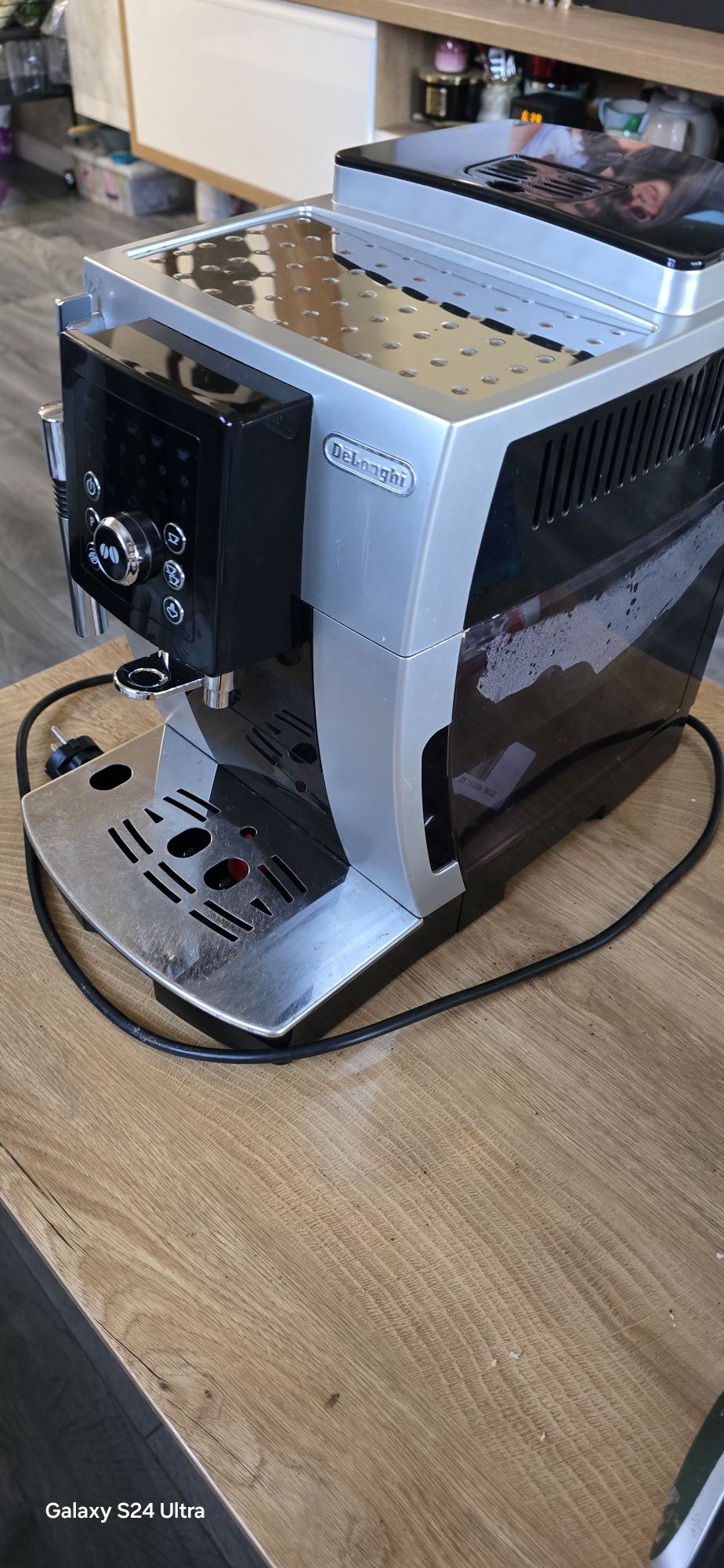 Delonghi ecam 24.210