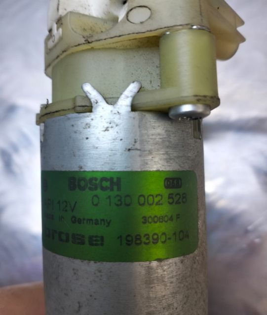 Motor extensie picioare scaun  Bosch fata stânga  198390-104 Audi A8