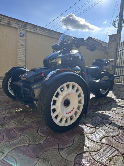 Can am rally 900cc