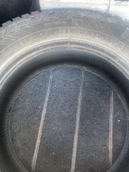 2 покрышки по 5.000 R14 б/у