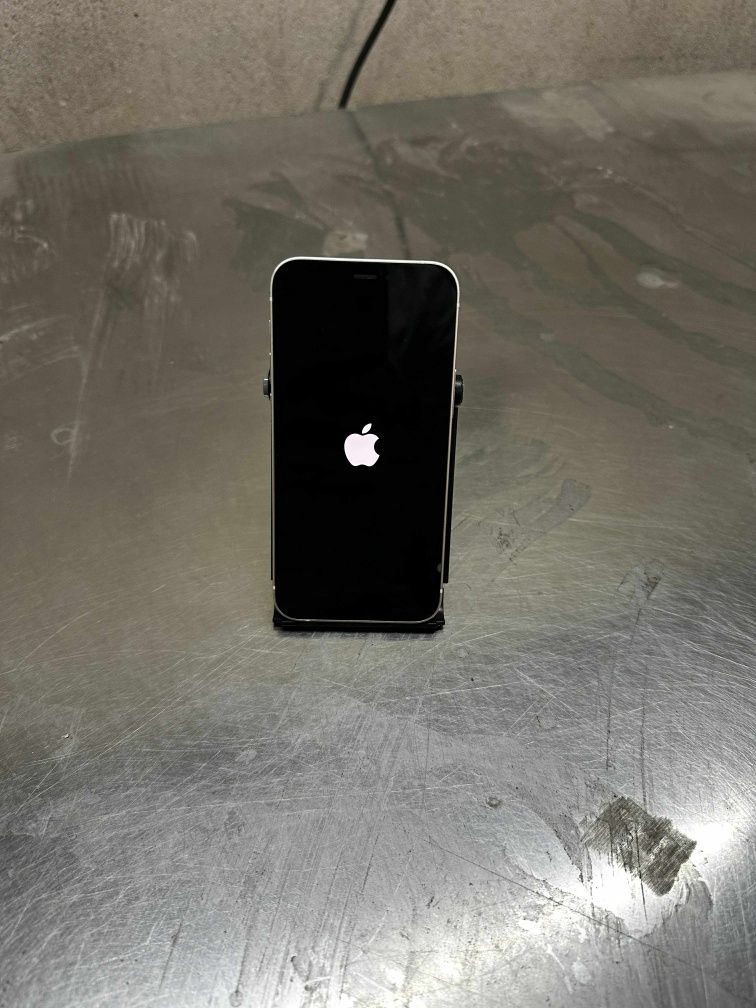 Iphone 12 mini Като нов