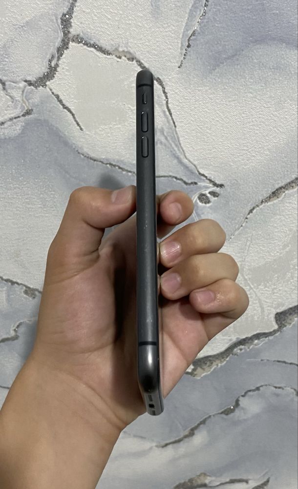 iphone 11 ideal.