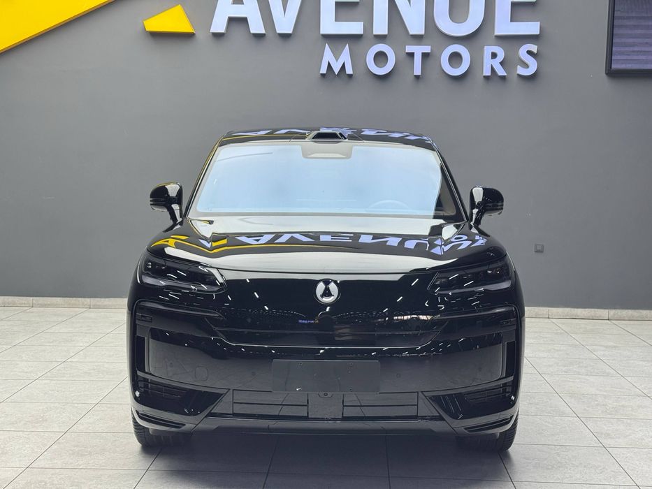 Продается новый Denza N9 PHEV