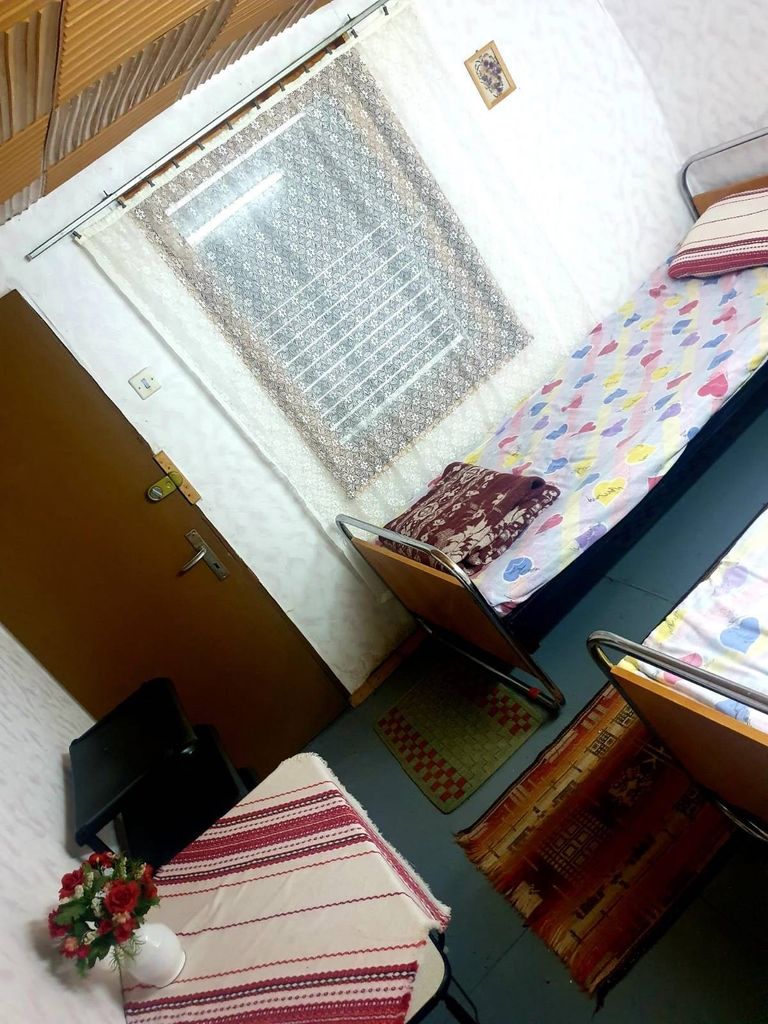 Продава се Къща в с. Чифлик, Област Ловеч - 196 кв.м за 391 €/кв.м - Снимка #19