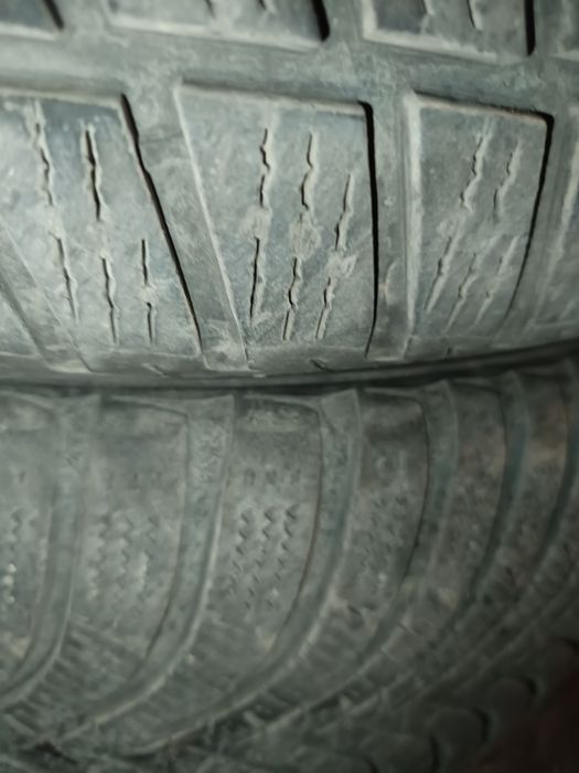 Продавам гуми  зимни 205/55/16