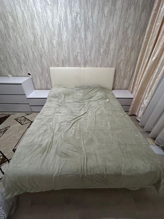 Срочно продам спальный гарнитур 4 в 1