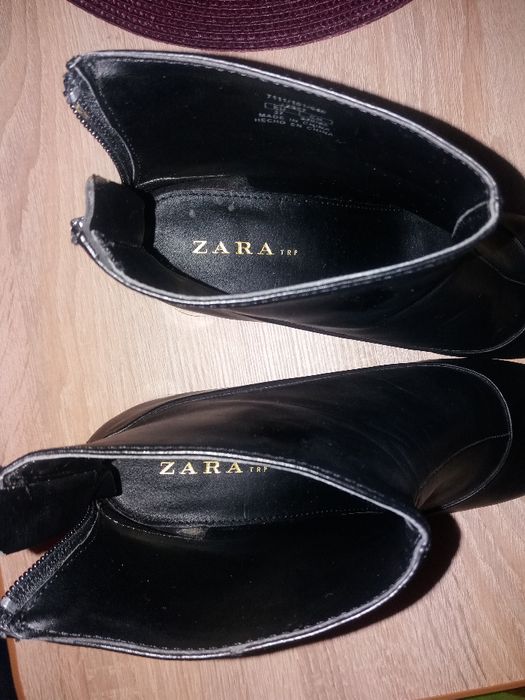 cizmulite ZARA marimea 37