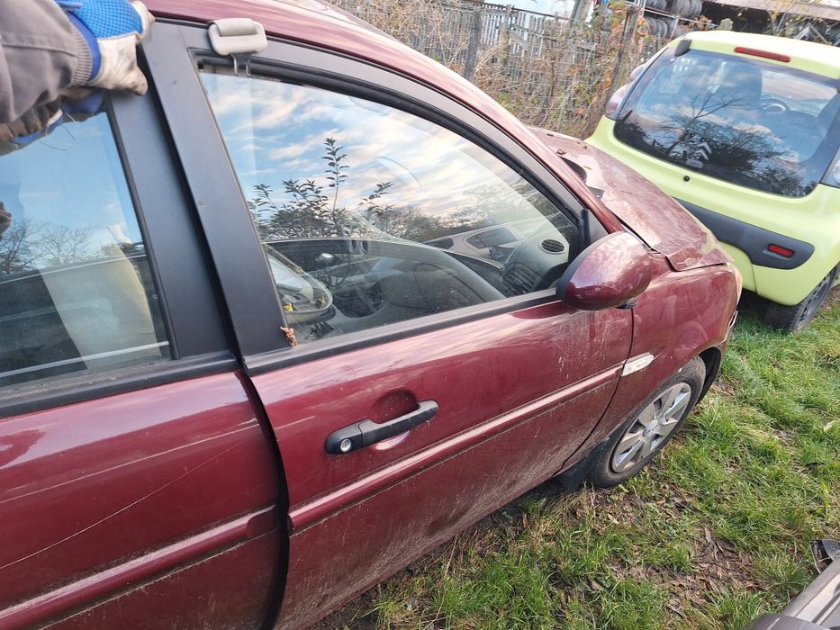 Dezmembrari Hyundai Accent 1.6 benzina an 2009